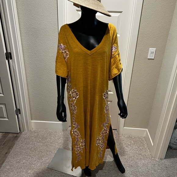 Free People Maxi Dress - Picture 2 of 3